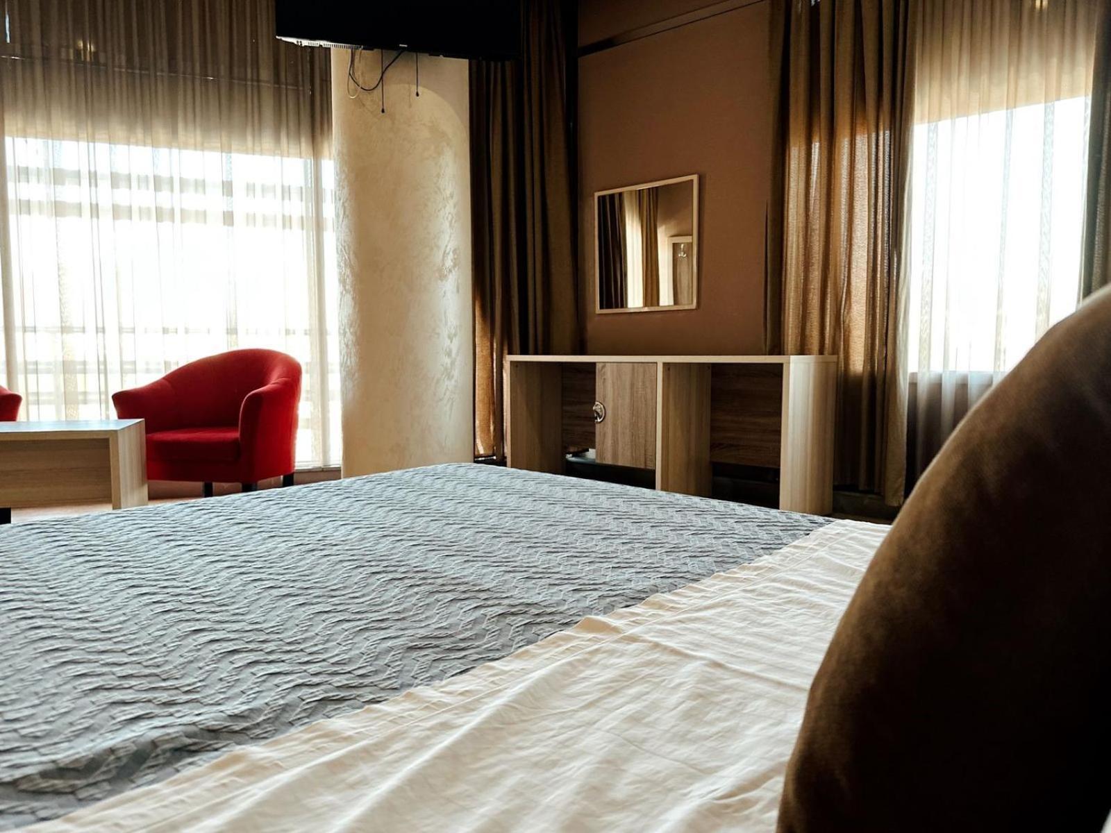 Hotel Terminal Tirana Exteriér fotografie