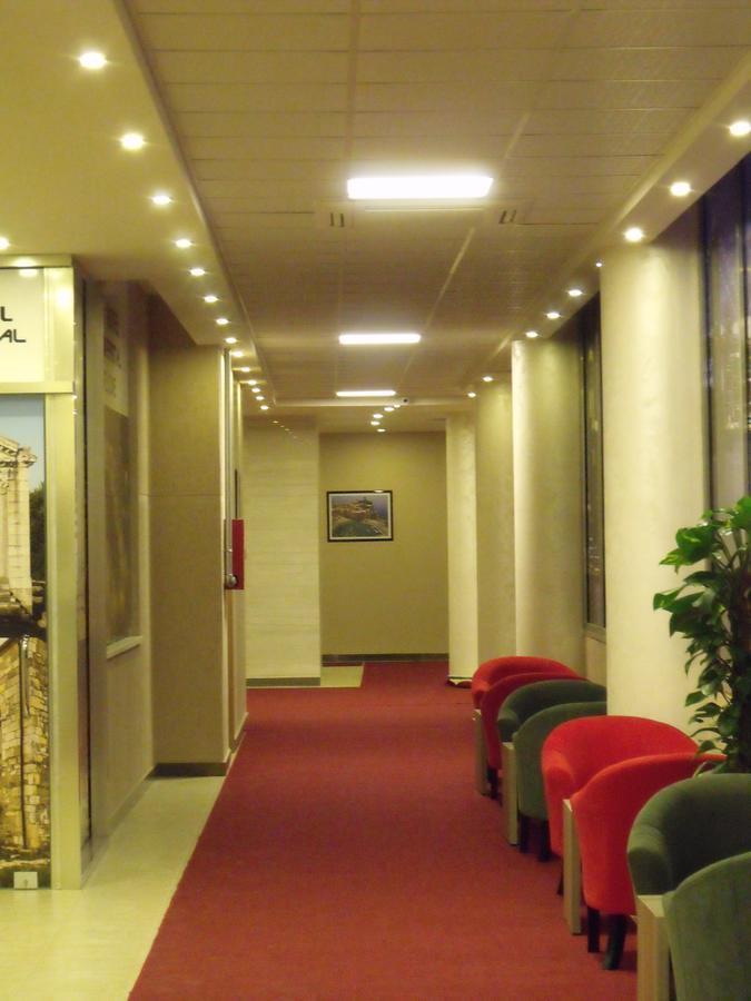 Hotel Terminal Tirana Exteriér fotografie