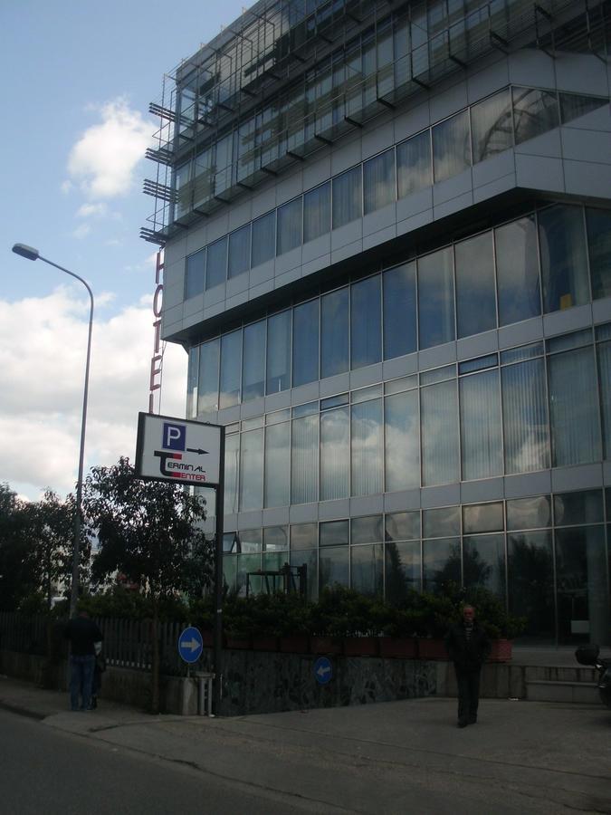 Hotel Terminal Tirana Exteriér fotografie